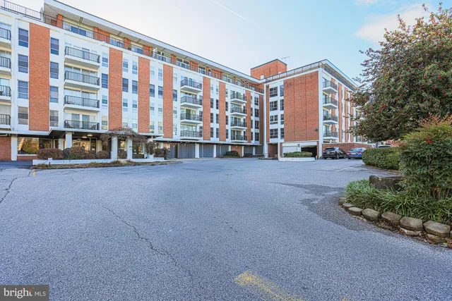$129,999 | 6606 Park Heights Avenue, Unit 615, Baltimore, MD 21215