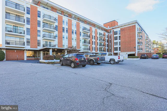 $129,999 | 6606 Park Heights Avenue, Unit 615, Baltimore, MD 21215