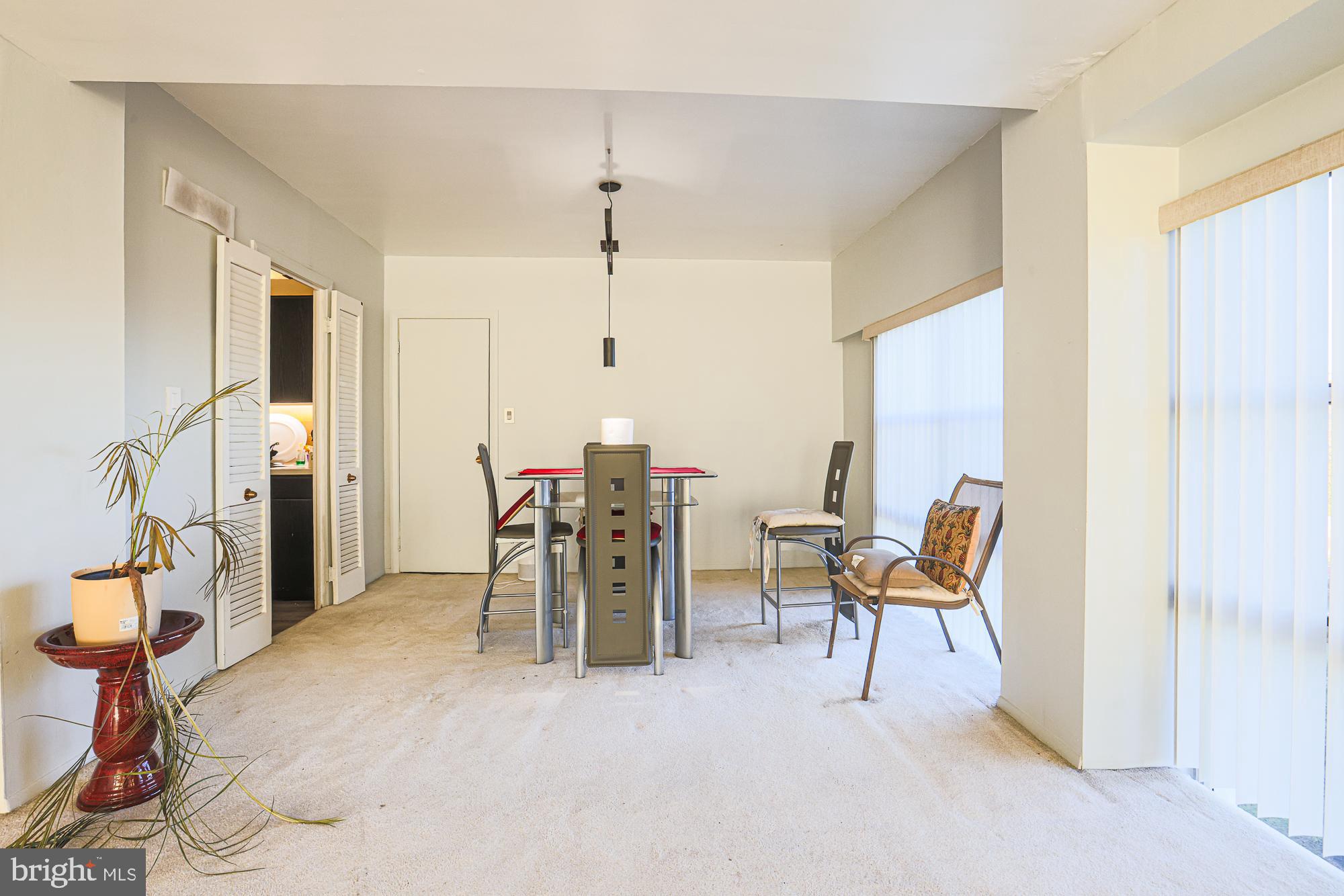 6606 Park Heights Avenue, Unit 615 Baltimore, MD 21215 - Photo 8 of 46