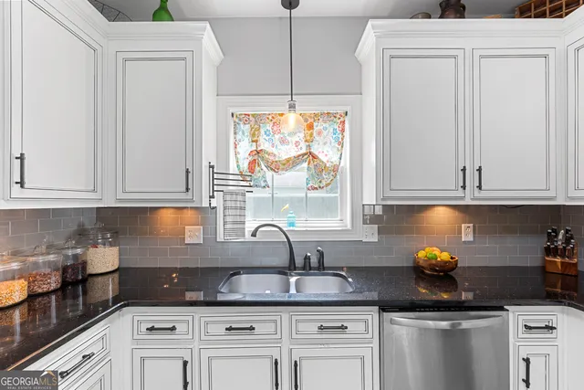 $484,900 | 102 White Columns Drive, Kathleen, GA 31047