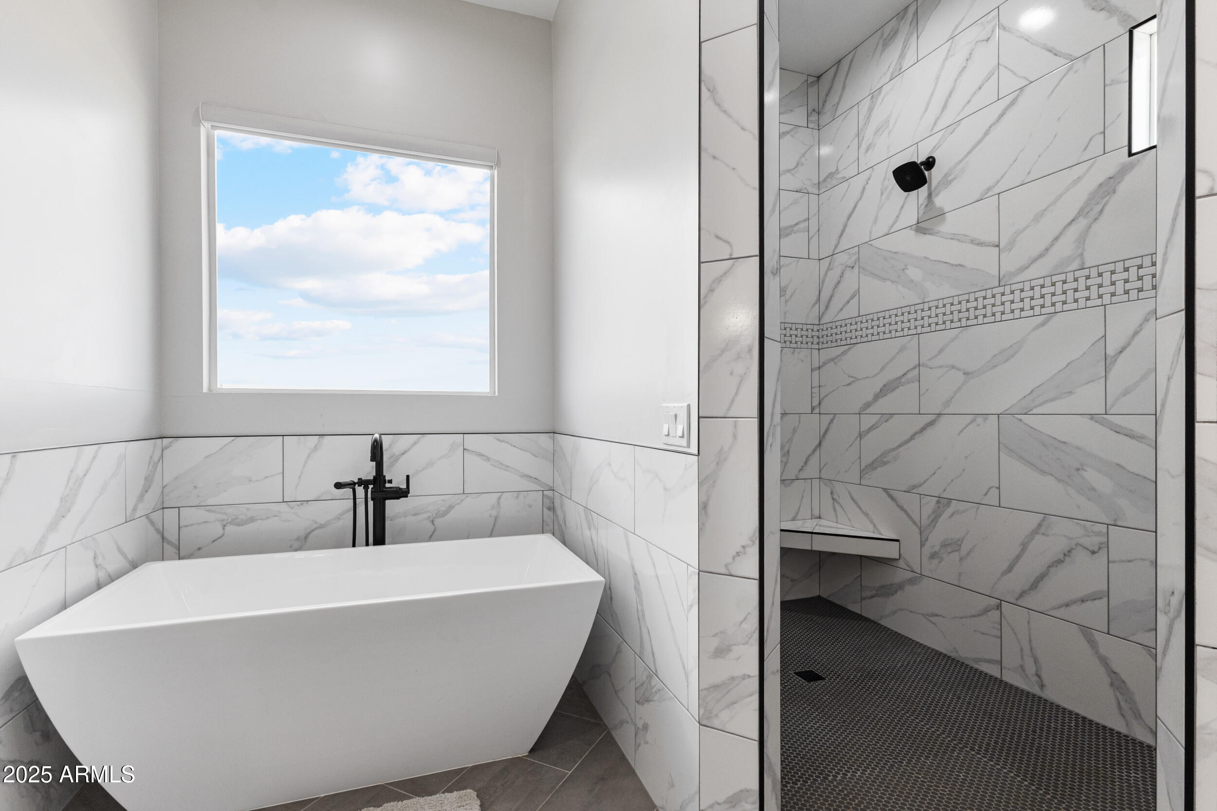 27993 North Bighorn Road San Tan Valley, AZ 85144 - Photo 17 of 36 Bathtub w/ Views