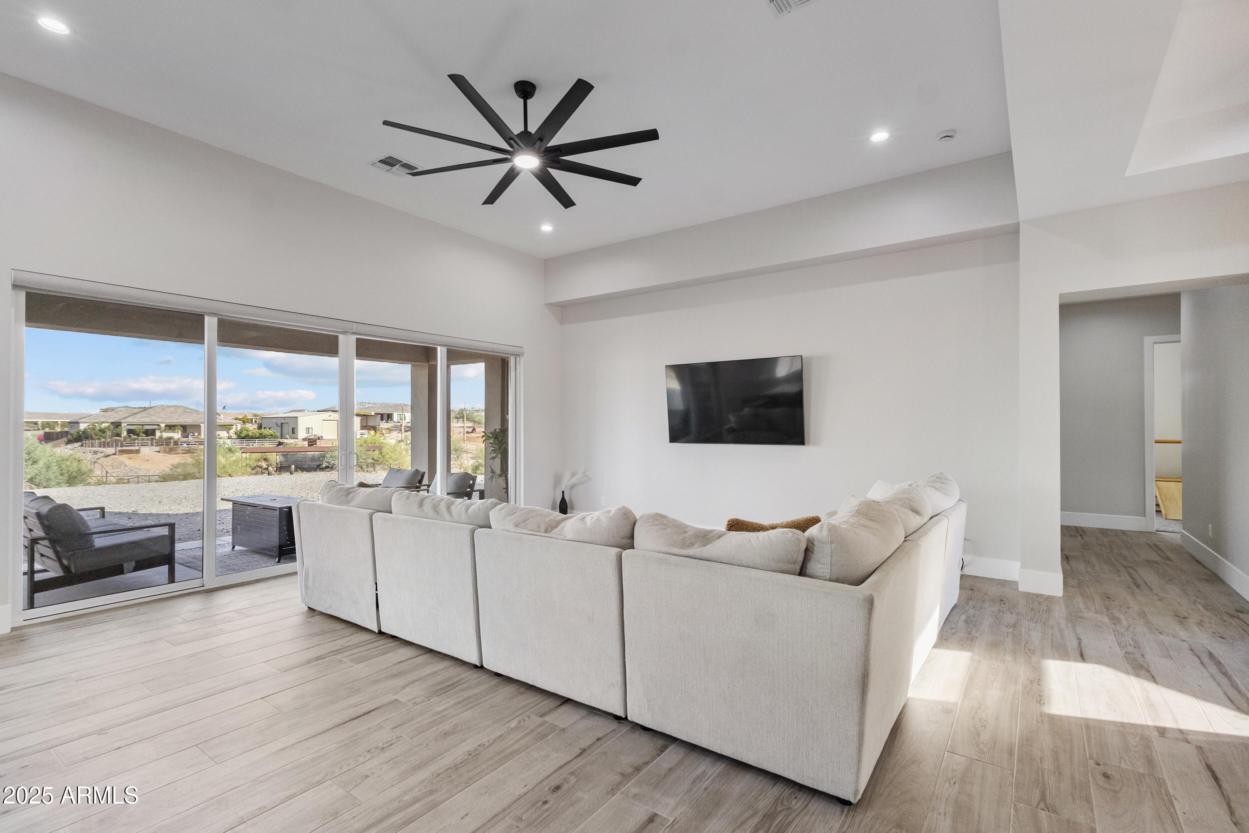 27993 North Bighorn Road San Tan Valley, AZ 85144 - Photo 6 of 36 Living Room