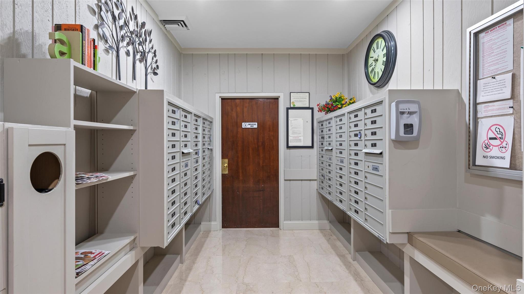 20 Old Mamaroneck Road, Unit 2D White Plains, NY 10605 - Photo 16 of 22 a view of entryway with elevator