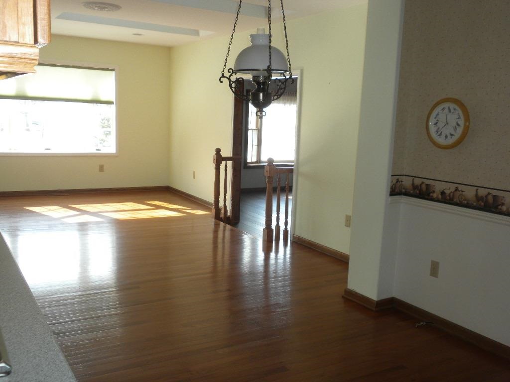 4967 Barnes Road Millington, MI 48746 - Photo 8 of 35 Kitchen Nook/Sitting Room