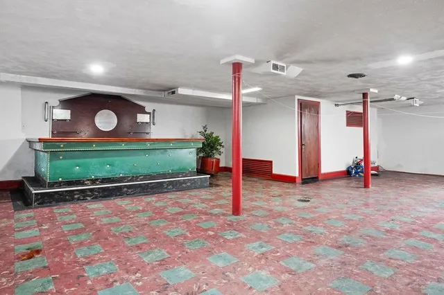 $579,000 | 400 Newport Avenue, Pawtucket, RI 02861