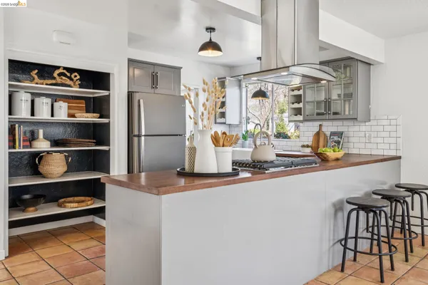 $799,000 | 1550 Havenscourt Boulevard, Oakland, CA 94621