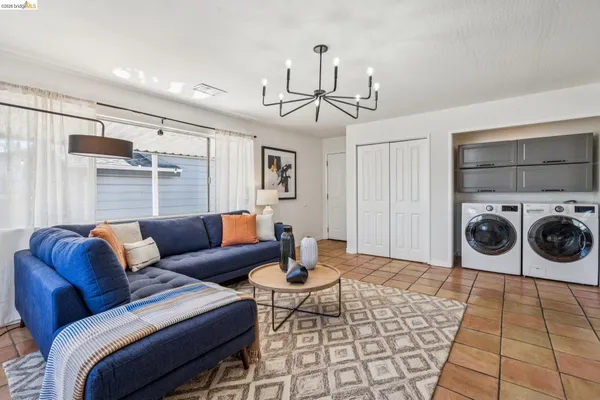 $799,000 | 1550 Havenscourt Boulevard, Oakland, CA 94621