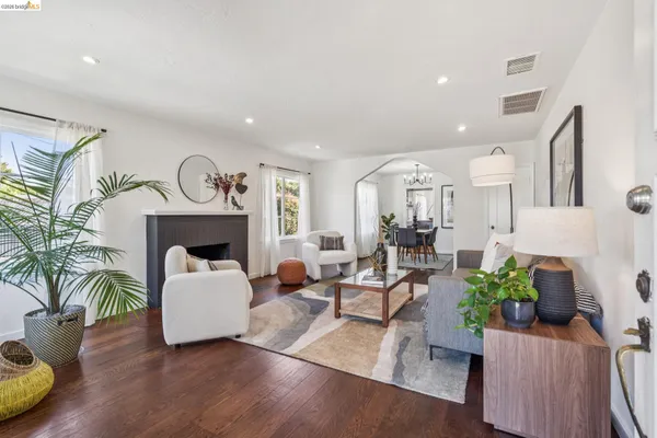 $799,000 | 1550 Havenscourt Boulevard, Oakland, CA 94621