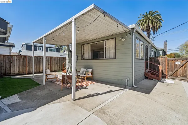 $799,000 | 1550 Havenscourt Boulevard, Oakland, CA 94621
