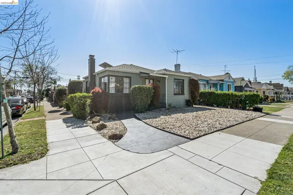 $799,000 | 1550 Havenscourt Boulevard, Oakland, CA 94621