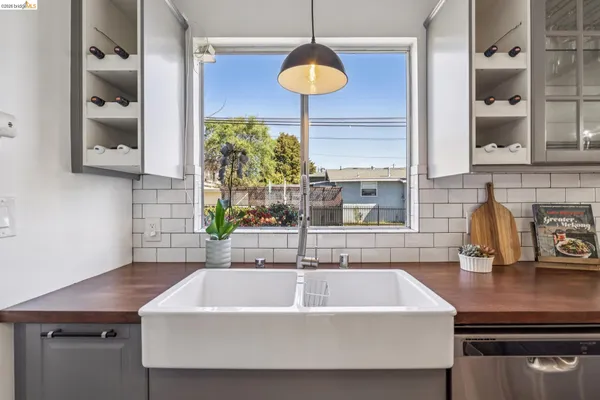 $799,000 | 1550 Havenscourt Boulevard, Oakland, CA 94621