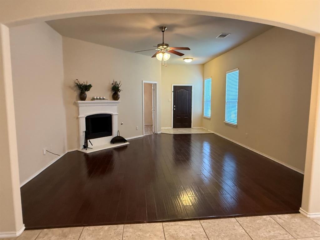 313 Cherry Spring Drive McKinney, TX 75072 - Photo 4 of 29
