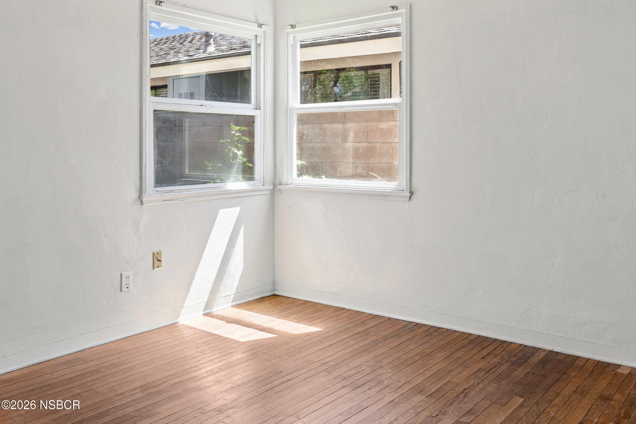 406 South I Street Lompoc, CA 93436 - Photo 10 of 15 8_img_6492