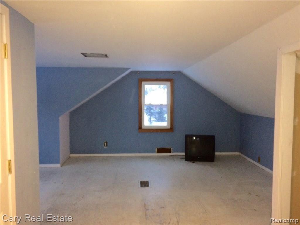 2065 Union Lake Road Commerce Township, MI 48382 - Photo 9 of 12 image.jpg
