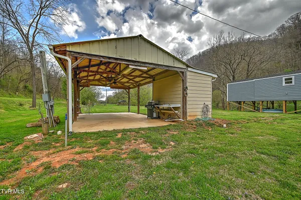 $250,000 | 2745 Anglers Way Road, Duffield, VA 24244
