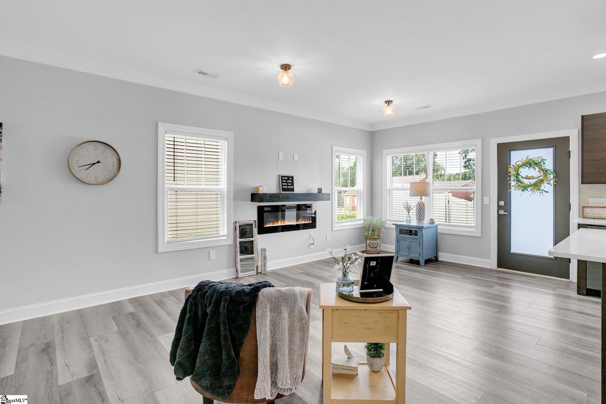 128 Park Avenue Greer, SC 29651 - Photo 9 of 44