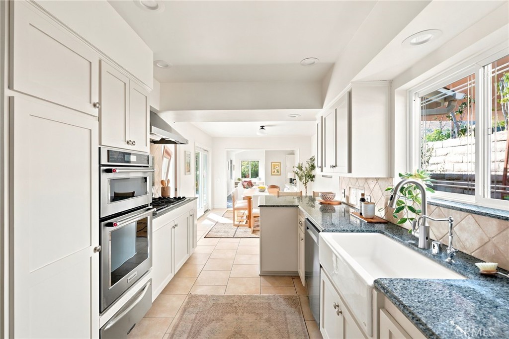 1019 Delaware Road Burbank, CA 91504 - Photo 8 of 43