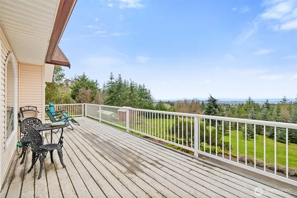 $1,350,000 | 152 Hosler Drive, Sequim, WA 98382