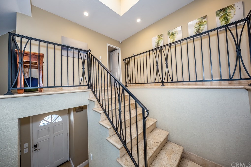 2398 Elden Avenue, Unit A Costa Mesa, CA 92627 - Photo 12 of 23