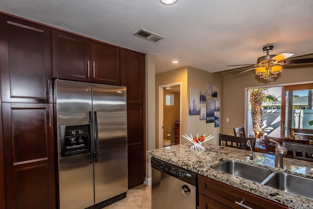 2398 Elden Avenue, Unit A Costa Mesa, CA 92627 - Photo 6 of 23