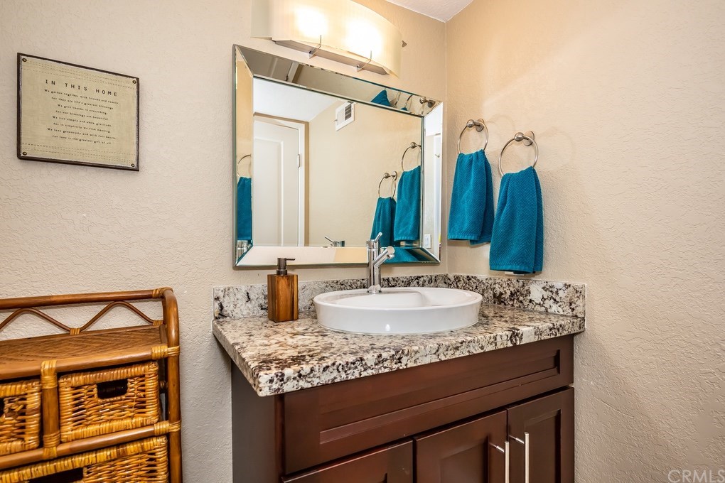 2398 Elden Avenue, Unit A Costa Mesa, CA 92627 - Photo 10 of 23