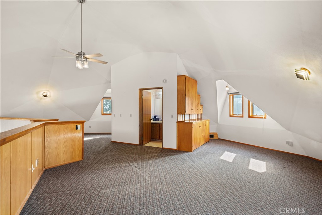 4345 Hall Road Corning, CA 96021 - Photo 22 of 52 a view of a livingroom with furniture