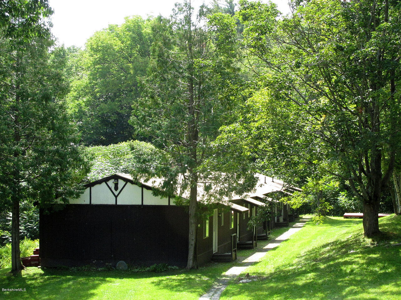 1117 Hancock Road Williamstown, MA 01267 - Photo 4 of 18 Dorms