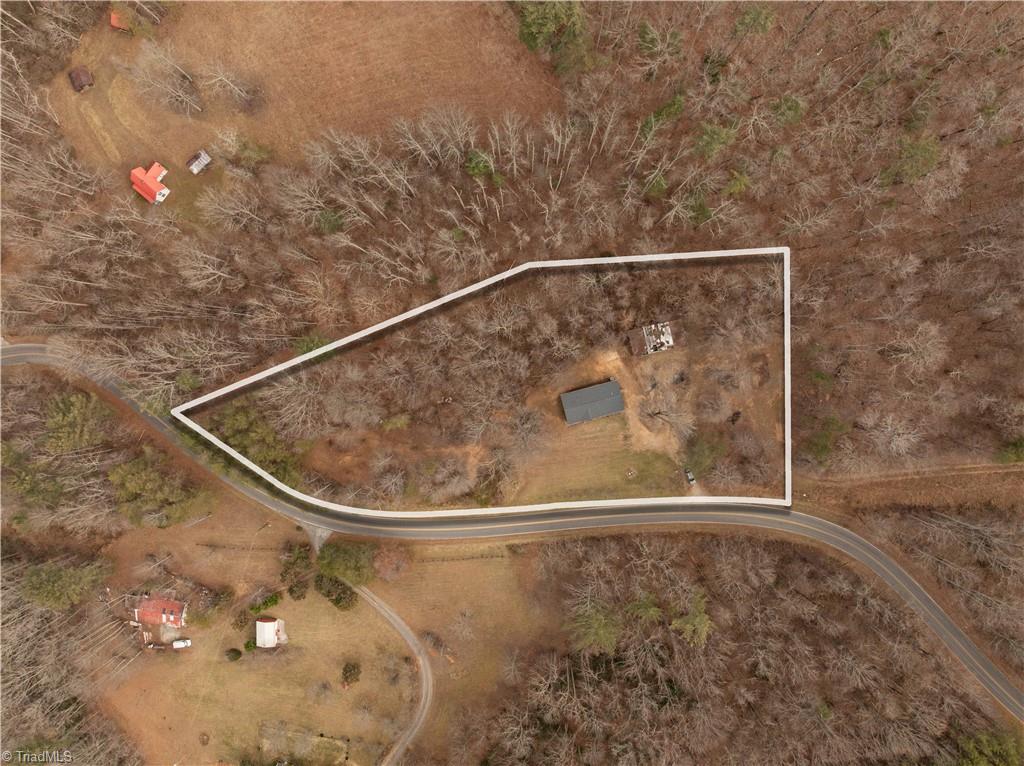 1373 Brim Road Mount Airy, NC 27030 - Photo 5 of 50