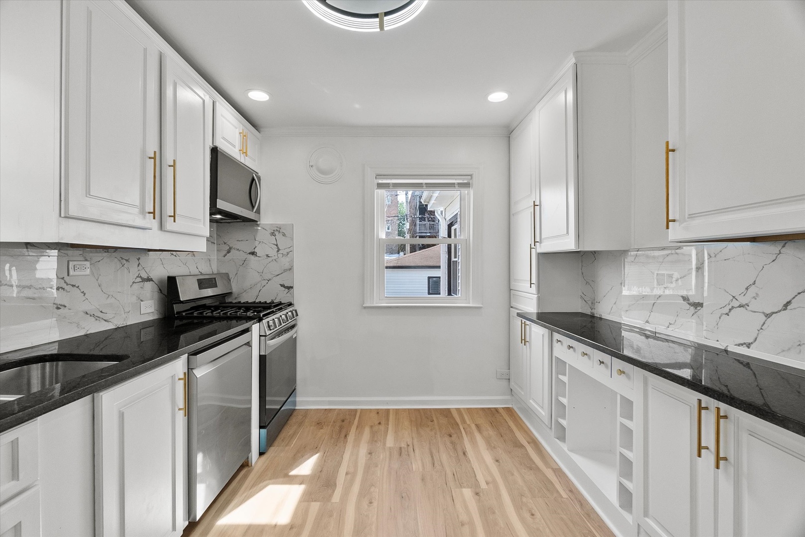 9237 South Justine Street Chicago, IL 60620 - Photo 13 of 35