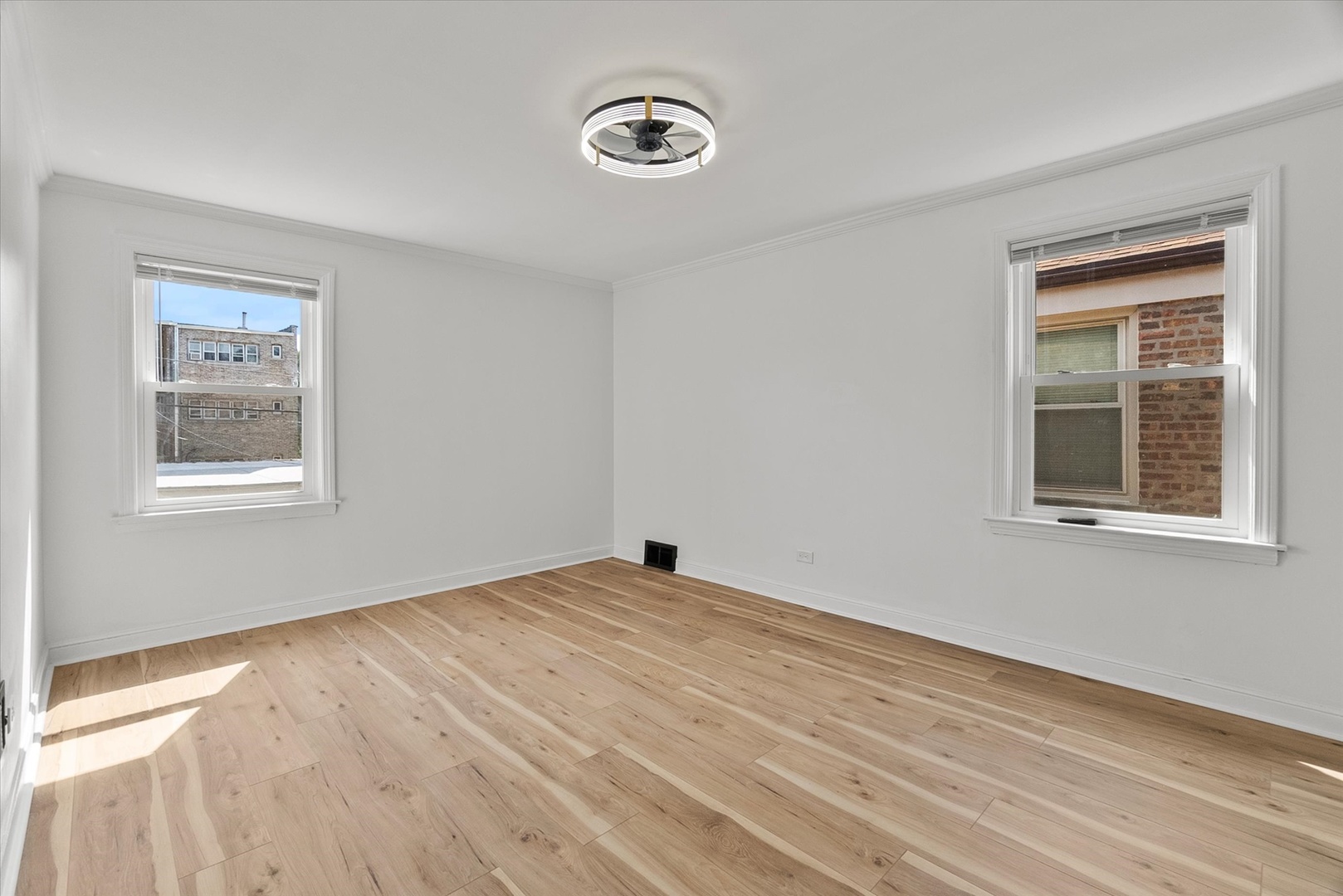 9237 South Justine Street Chicago, IL 60620 - Photo 20 of 35