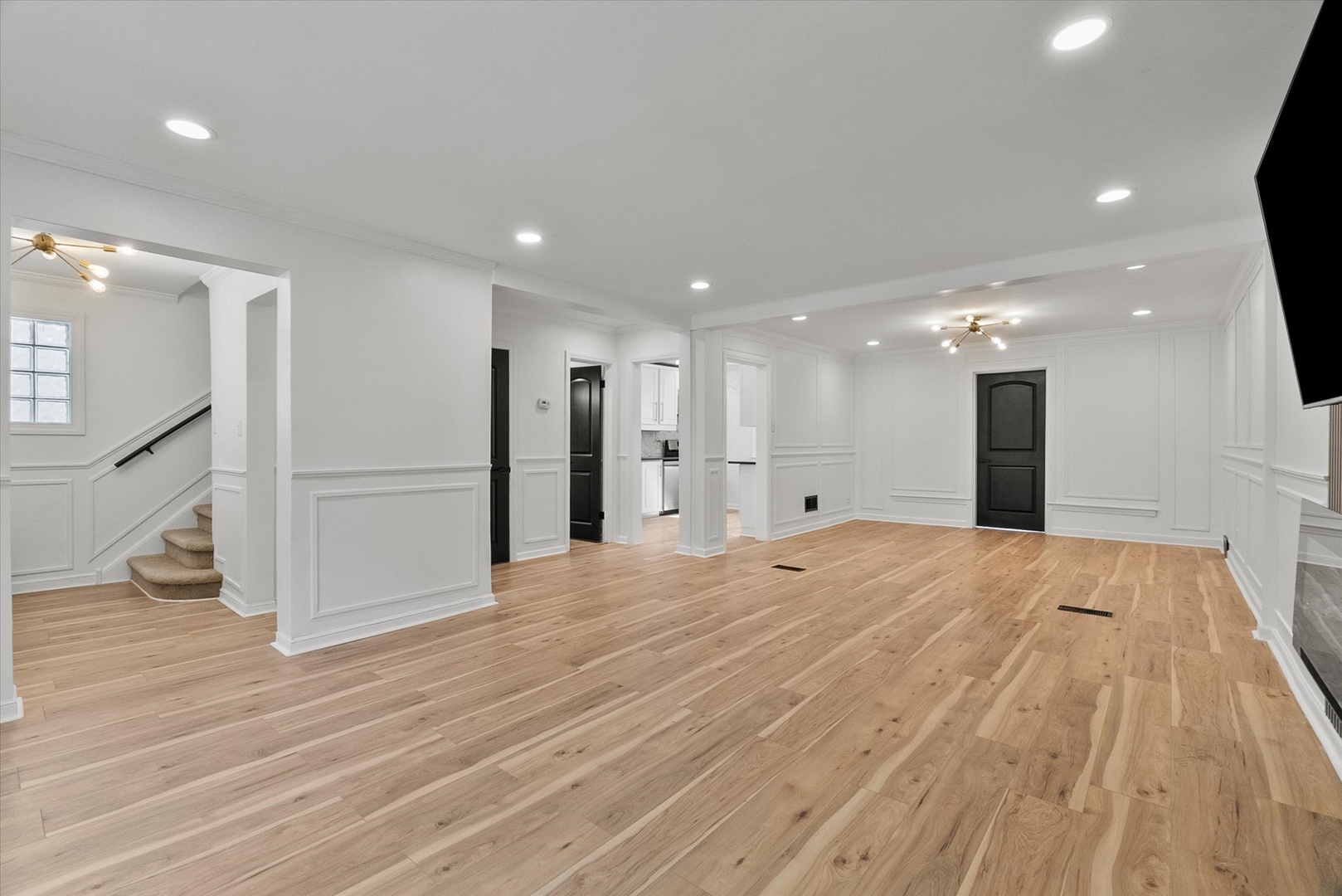 9237 South Justine Street Chicago, IL 60620 - Photo 9 of 35