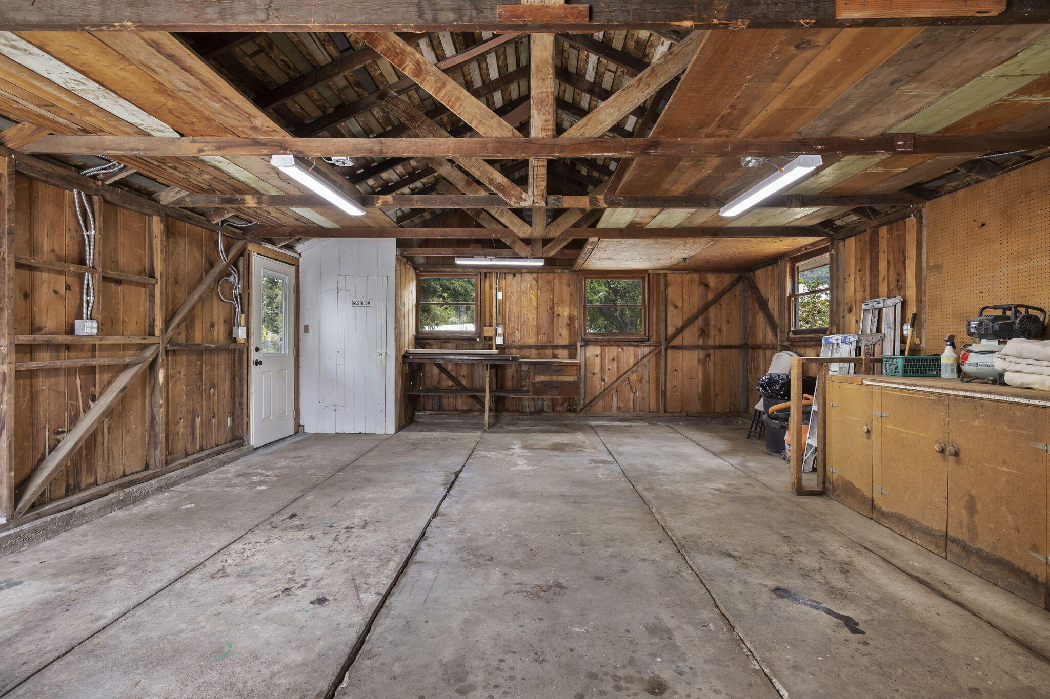 350 Old Grade Road Oak View, CA 93022 - Photo 17 of 59 17