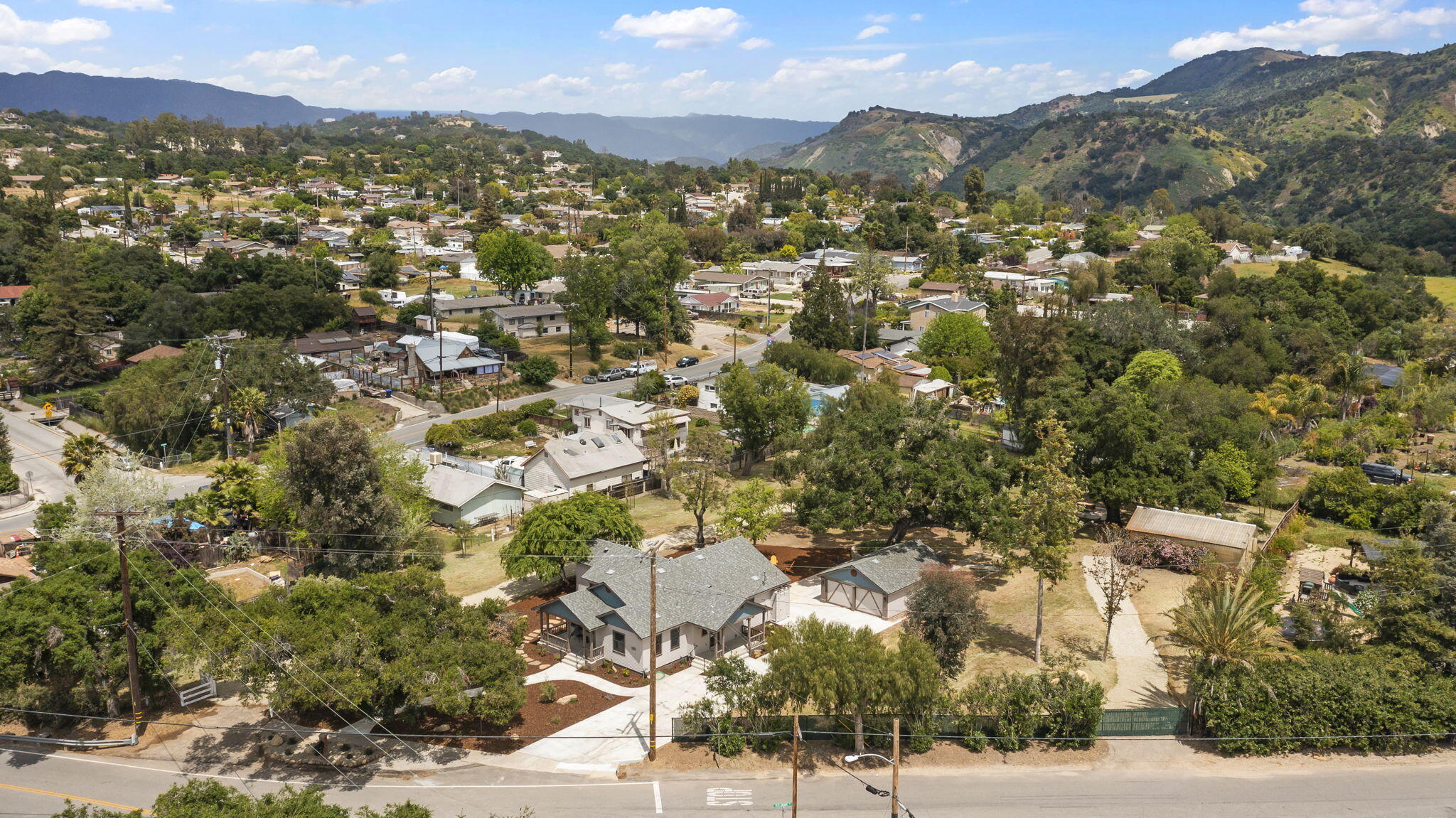 350 Old Grade Road Oak View, CA 93022 - Photo 4 of 59 a view of a city