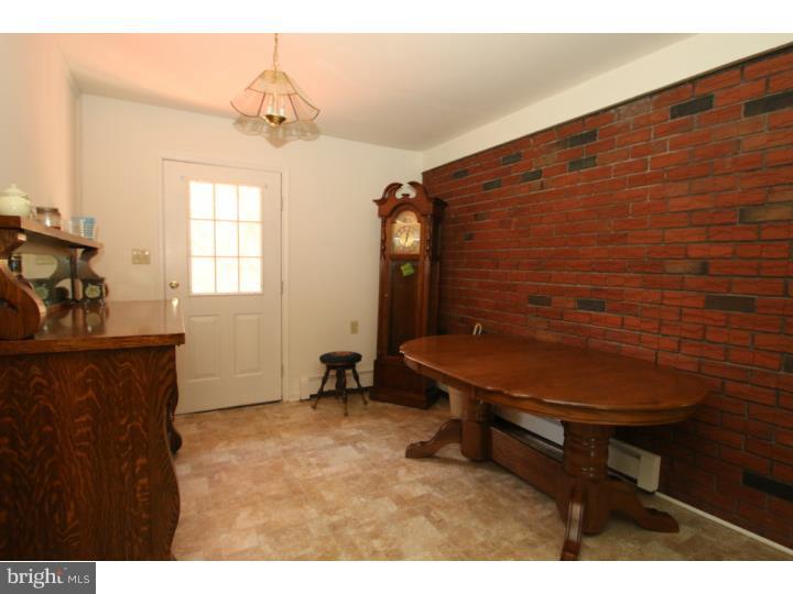 1541 East Raders Lane Bethlehem, PA 18015 - Photo 7 of 25 Gallery Image 7