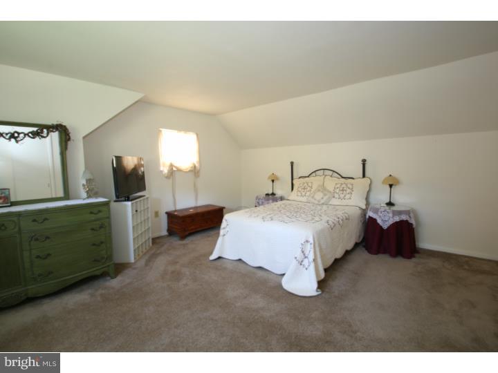1541 East Raders Lane Bethlehem, PA 18015 - Photo 10 of 25 Gallery Image 10