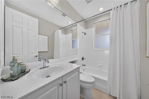 $1,050,000 | 1855 Les Chateaux Boulevard, Unit 5201, Naples, FL 34109