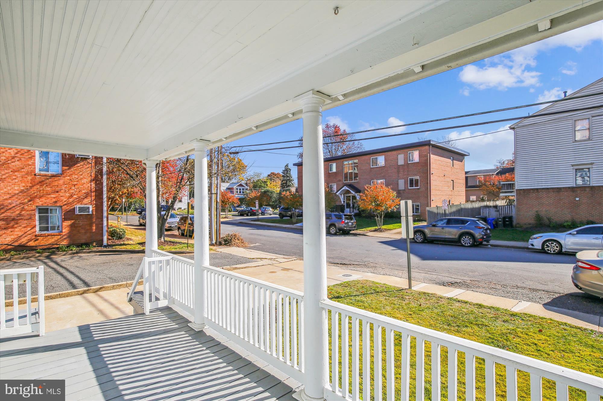 3107 9th Road North Arlington, VA 22201 - Photo 3 of 34 a view of a porch and garden