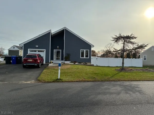 $650,000 | 79 16th Street, Toms River, NJ 08753