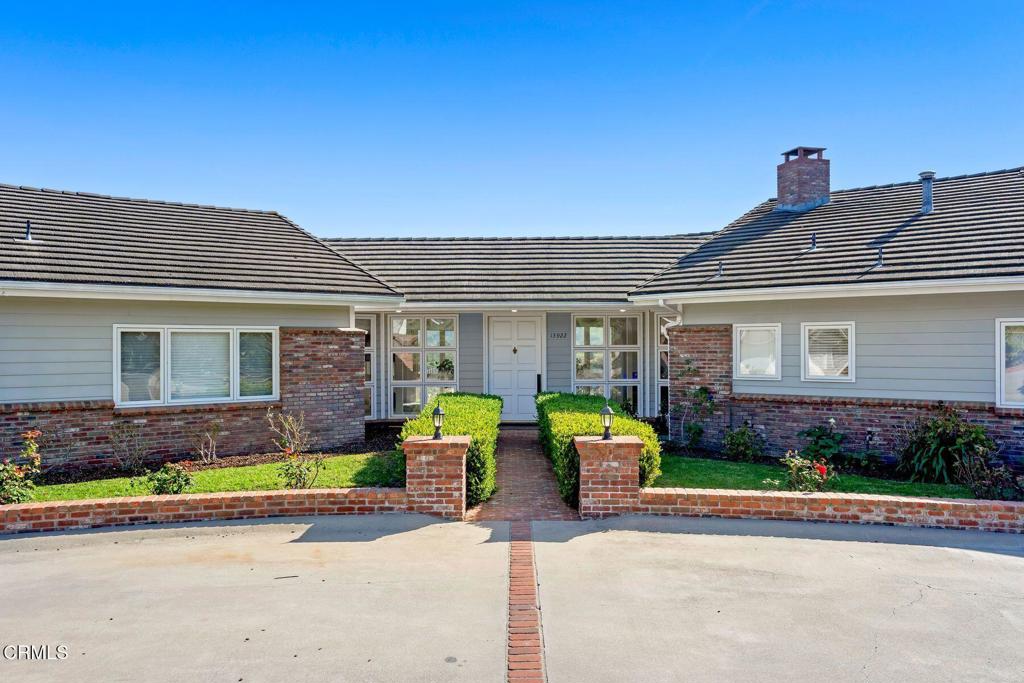 13922 Foothill Road Santa Paula, CA 93060 - Photo 4 of 6 Front of Home