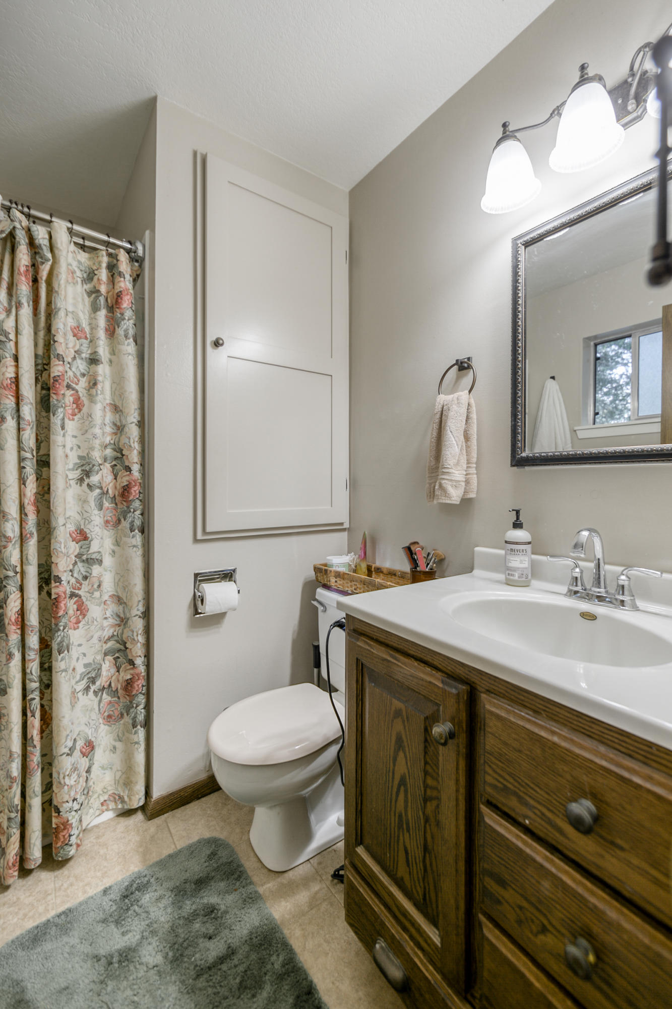 8457 Starlite Pines Road Shingletown, CA 96088 - Photo 17 of 28 Bathroom 1
