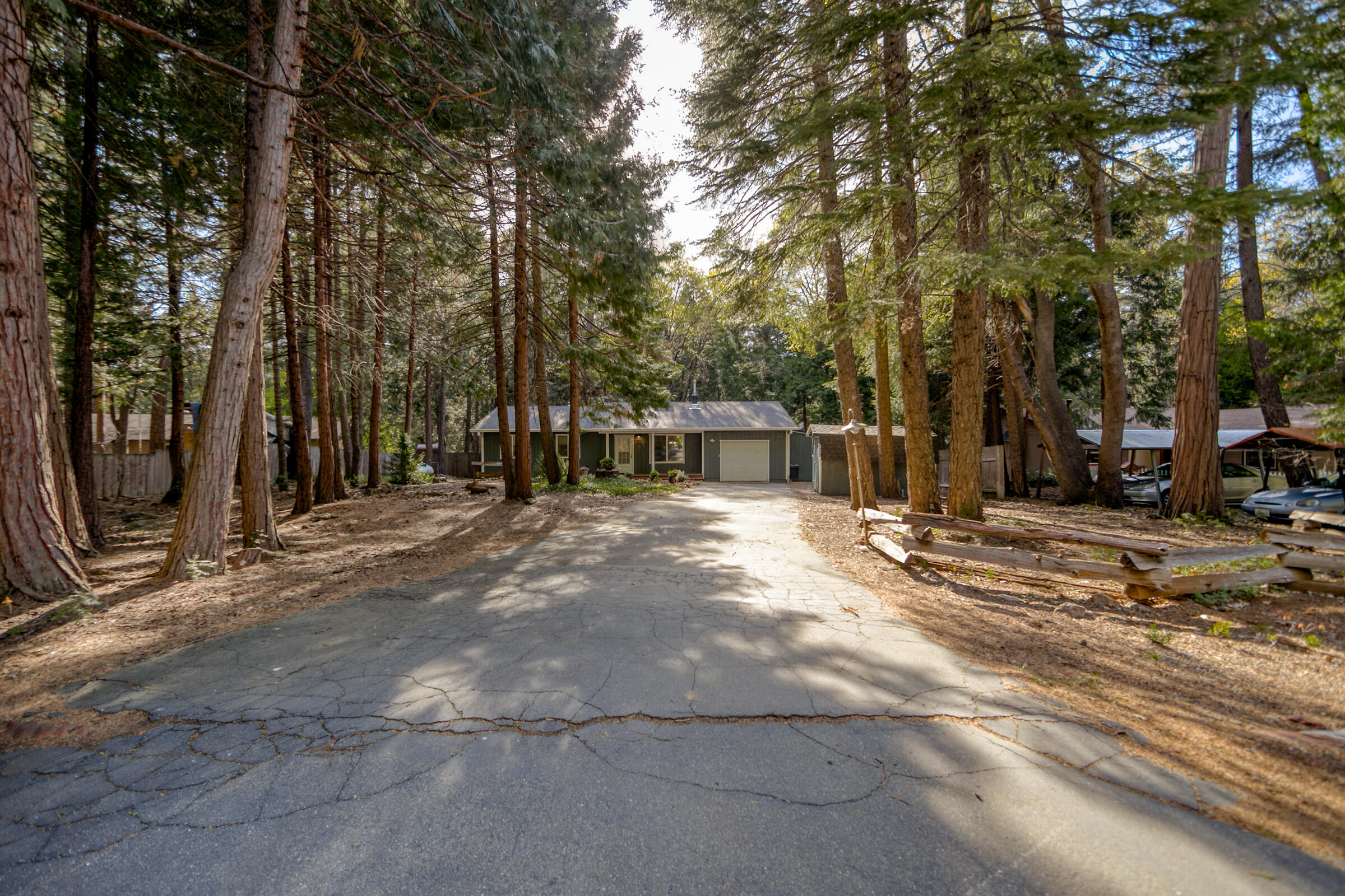 8457 Starlite Pines Road Shingletown, CA 96088 - Photo 2 of 28 Driveway