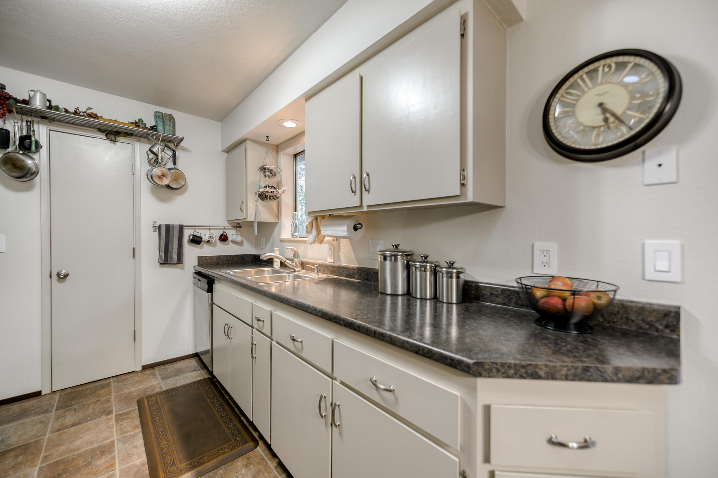 8457 Starlite Pines Road Shingletown, CA 96088 - Photo 8 of 28 Kitchen