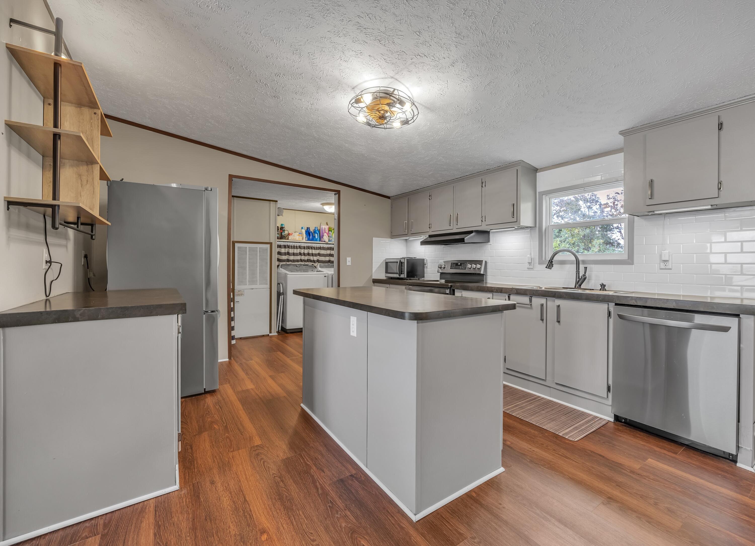780 Humbard Road Southeast Cleveland, TN 37323 - Photo 11 of 48 Kitchen2