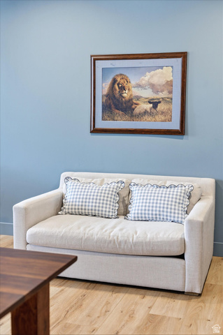 283 North 500 West Mapleton, UT 84664 - Photo 57 of 102 Living room featuring lots of light.
