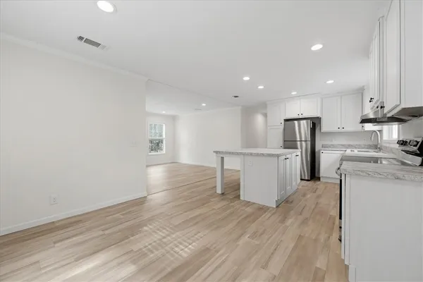 $214,000 | 295 North Davis Drive, Fair Play, SC 29643