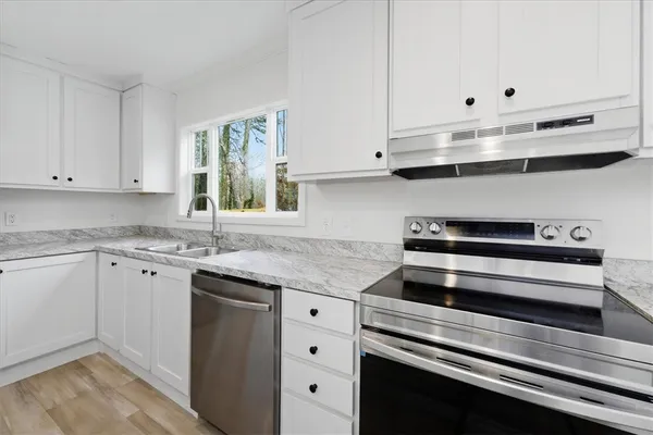 $214,000 | 295 North Davis Drive, Fair Play, SC 29643