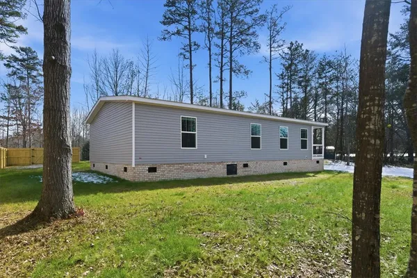 $214,000 | 295 North Davis Drive, Fair Play, SC 29643