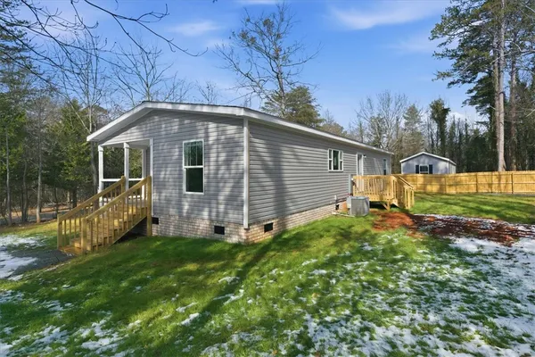 $214,000 | 295 North Davis Drive, Fair Play, SC 29643