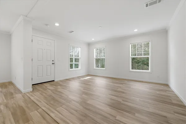 $214,000 | 295 North Davis Drive, Fair Play, SC 29643