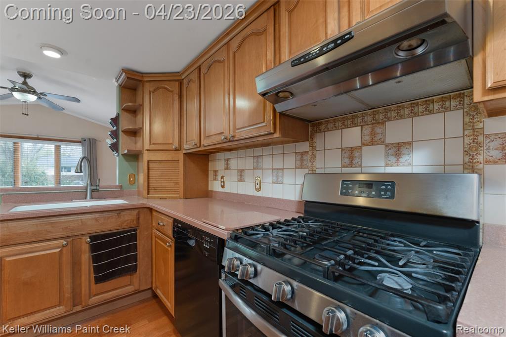 7572 Smale Street Washington, MI 48094 - Photo 15 of 48